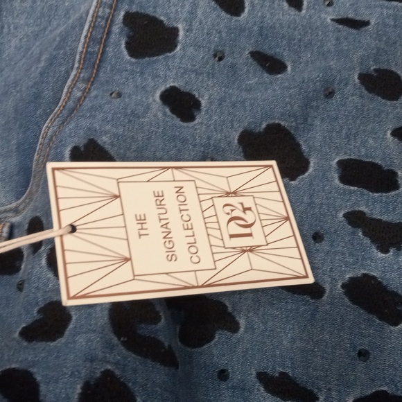 DG2 by Diane Gilman Signature Collection Stylish Blue Leopard Print Jeans - Picture 14 of 15